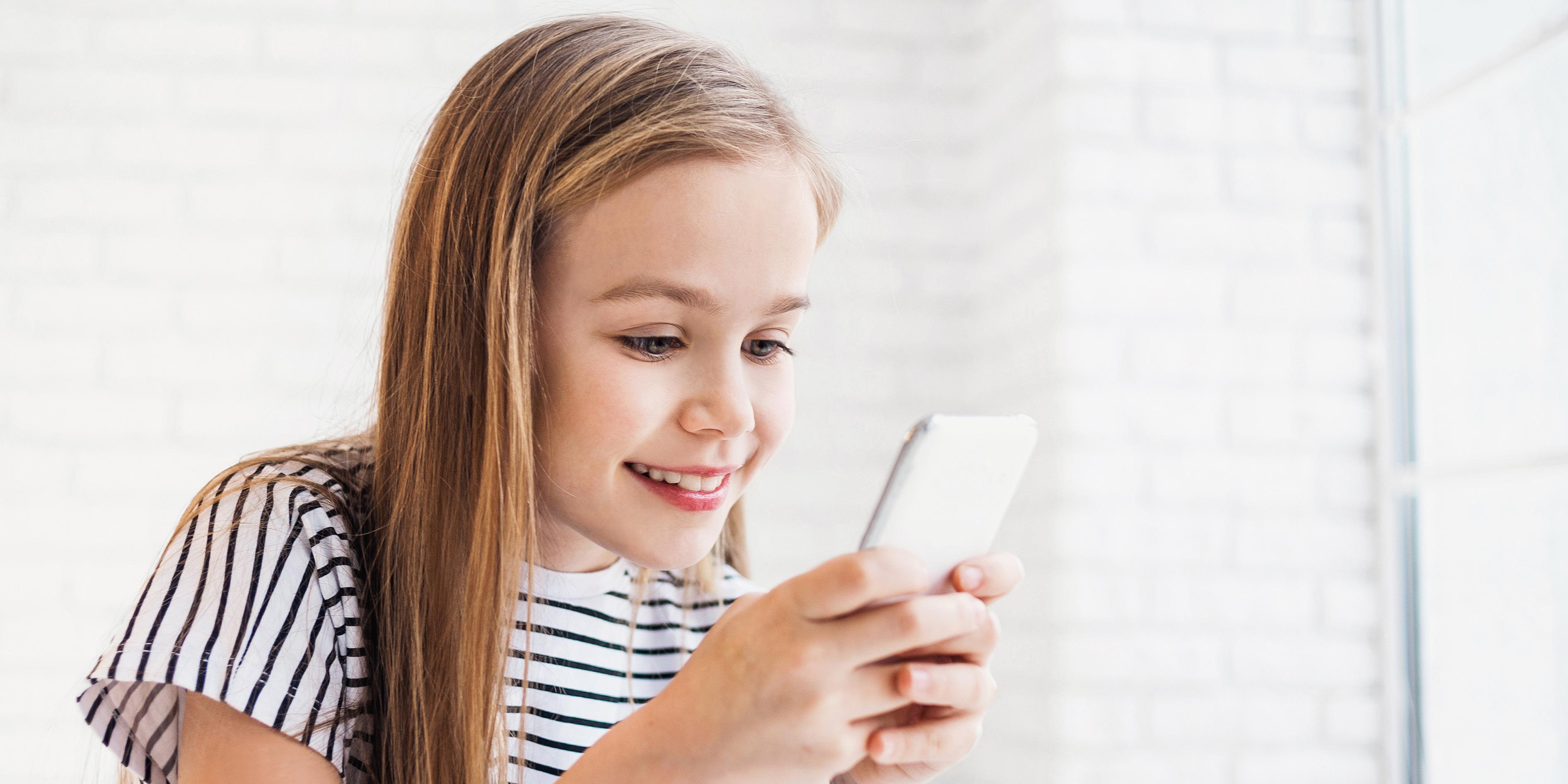 El primer smartphone de un niño: 4 aspectos a tener en cuenta
